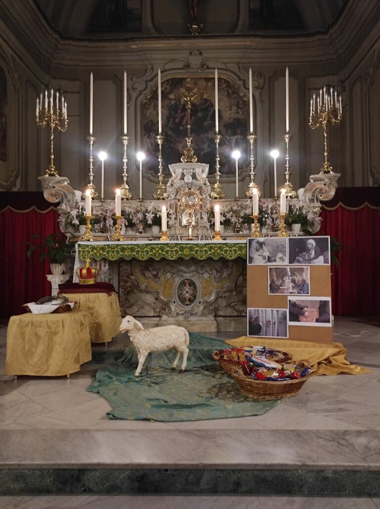 “Nostro Signore Gesù Cristo Re dell’Universo” Adorazione eucaristica del 23 novembre 2023